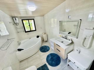 The Sea Bed Seychelles - Beau Vallon - 9