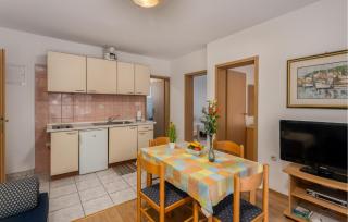 Awesome Apartment In Baska With Kitchen - Baška - 8