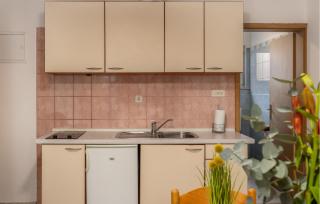 Awesome Apartment In Baska With Kitchen - Baška - 5