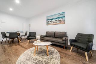 Sand and Serenity - Henley Beach South - 9