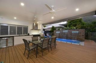 89 at The Edge - Luxury Poolside Contemporary - Palm Cove - 2
