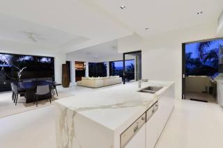61 Murphy Street—A Poolside Villa for Four - Port Douglas - 6