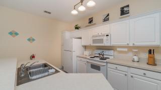 Last Minute Disney Getaway! Private Pool, Hot Tub & Games Room. Book Now! #15180 - Orlando - 1
