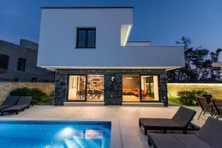 Villa Lisa by Belmont Realty - Privlaka - 9