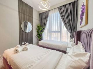 Like Home - Elegant 3BR in The Grand Creek Harbour - 2