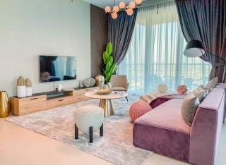 Like Home - Elegant 3BR in The Grand Creek Harbour - 1