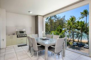 Gris at Island Views—Pool Paradise on the Beach - Palm Cove - 2