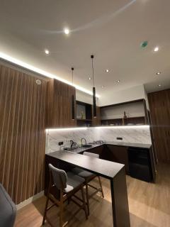 Elegant Apartment - 4