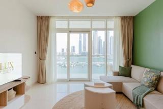 Private Beachfront 1 Bed With 180 view of Marina Skyline - 8