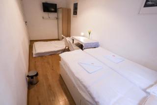 Budapest Pest-port apartment 4 rooms for 16 person - Budapest - 1
