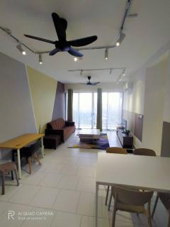 Astetica 3 bedrooms 4 Queen Bed - Seri Kembangan - 7