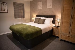 2 Bedroom Property with Free Parking close to Leeds City Centre - Leeds - 0