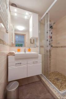 Central Ring Apartment - Budapest - 5
