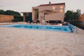 Cozy country home with heated outdoor pool - Šibenik - 8