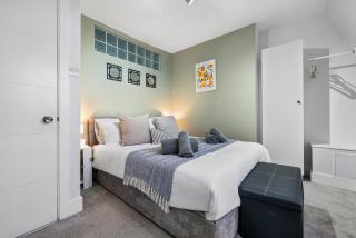 Stunning, Spacious & Cosy 2-Bedroom Southsea Apartment, with Great Panoramic Views, Free Parking Permit, Sleeps 4 SUMMER SPECIAL OFFER - by Blue Puffin Stays - 8