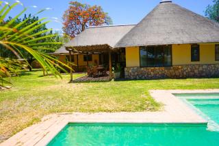 Lucca House - Musina - 0