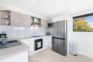 The Tomaree Downstairs - Shoal Bay - 6