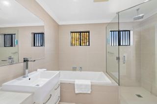 The Tomaree Downstairs - Shoal Bay - 5