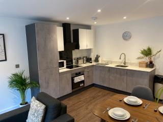 Luxury York Apartment, Free Parking & Free Gym - York - 9