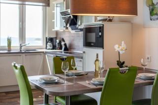 mit Meerblick und Balkon, gratis Nutzung vom AHOI Erlebnisbad und Sauna in Sellin - Meeresblick FeWo 70 - Göhren - 4