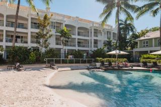 Bottlebrush: A Beachside Resort Paradise - Palm Cove - 2