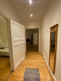 Comfortable Home In City Centre - 4