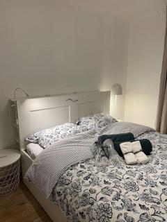 Beau 3 pièces avec parking proche métro 14 direct paris - 9