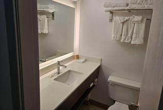 Days Inn by Wyndham Swift Current - 6