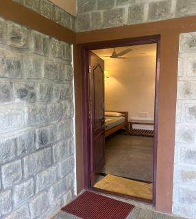 Rajathadri Hill Villas by Lexstays-BR Hills - Honganūr - 4