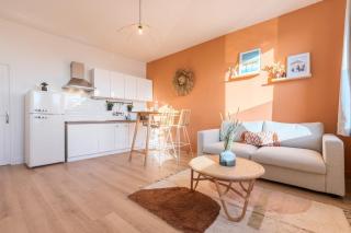 Hypercentre - private parking, metro + train 100m - Tourcoing - 8