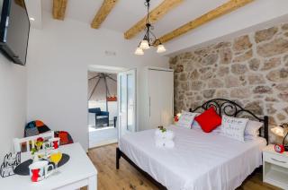 Mata Family Apartments - Molunat - 2