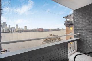 Two Stunning Bedrooms & Private Balcony & River View - Londra - 2
