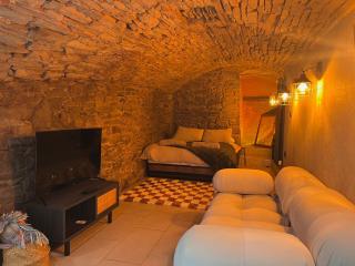 Brecon serviced apartments- Kian Perrott Properties - 0