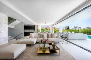 797 HOLIDAY RENTALS - Lujosa y moderna villa en Puerto marina - Benalmádena - 5