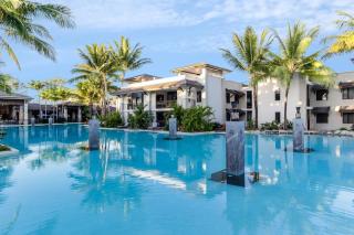 Rooftop Tranquility at Stunning Temple Resort - Port Douglas - 4