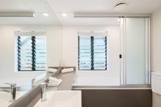 Poolside Relaxation - Resort Retreat with Beach Access - Port Douglas - 1