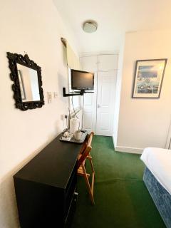 Bramley House - Boston - 8