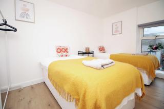 Alma Cottage Lovely House In The Rhondda Valley by StayStaycations - Rhondda - 6
