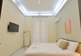 Cozy Central Residence Napoli - 1