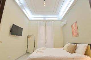 Cozy Central Residence Napoli - 3