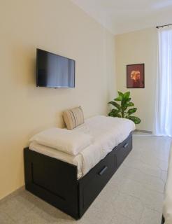 Cozy Central Residence Napoli - 4