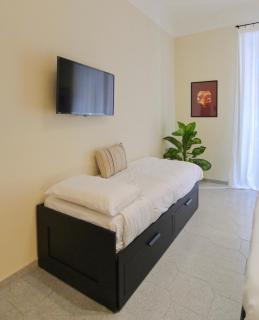 Cozy Central Residence Napoli - 7