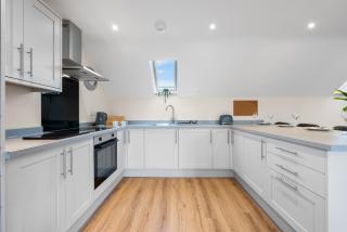 New Apartment in Stockton, sleeps 4, Free WIFI -  - 1