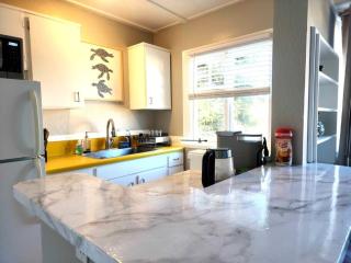 Charming Beach House-Ocean View(270H) - Pacific Grove - 2
