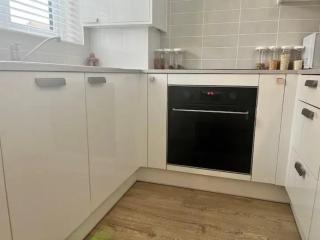 Pass the Keys Cosy One Bedroom House with Parking - Borehamwood - 1