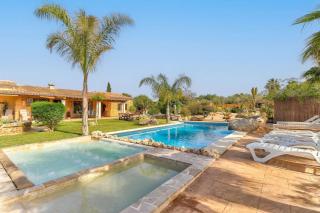 Villa Petit Bijoux by Rentallorca - Can Picafort - 9