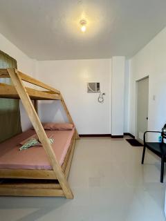 Marz inn Moalboal - 2
