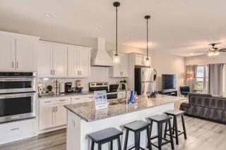 New Build 5 min to Broadway Sleeps 10 - Nashville - 5