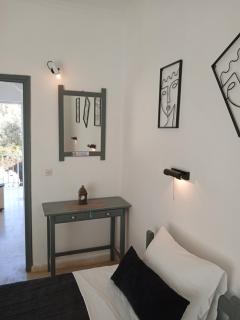 Rose Apartments Mesonghi - 8