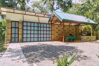 Casa Iris- Home for Family, Steps From the Beach, Pool and Yoga Deck - Puerto Viejo - 6